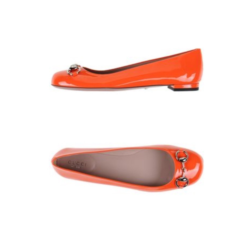 Gucci flats in orange 🍊